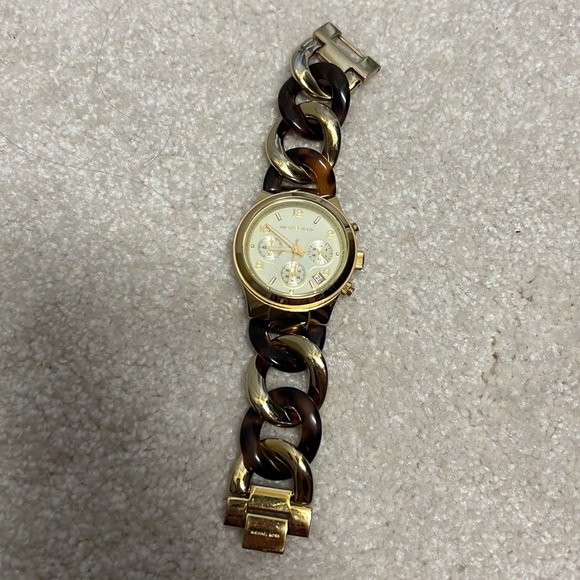 Michael Kors Watch - Picture 2 of 5